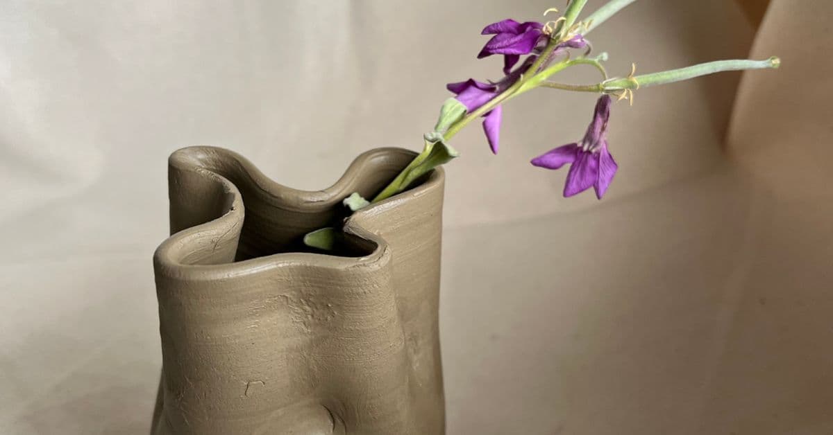 Glazing at Dharamkot Studio in Dharamshala, India.